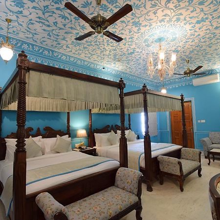 ยูเมด ฟาร์ม รีสอร์ต- อะเลกาซี วินเทจ สเตย์ อิน ชัยปุระ Hotel ภายนอก รูปภาพ